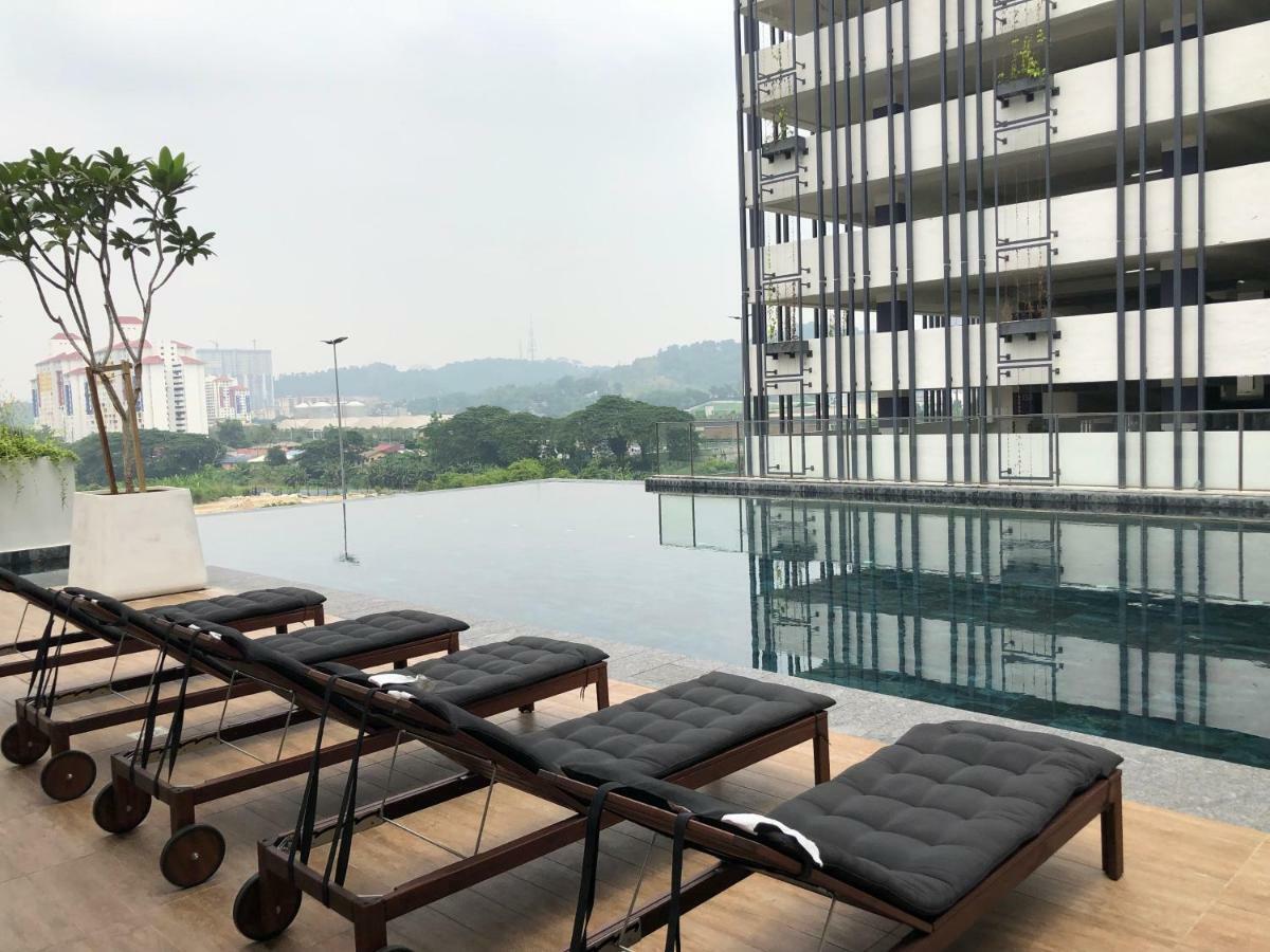 Vivo Suites By Subhome Kuala Lumpur Luaran gambar