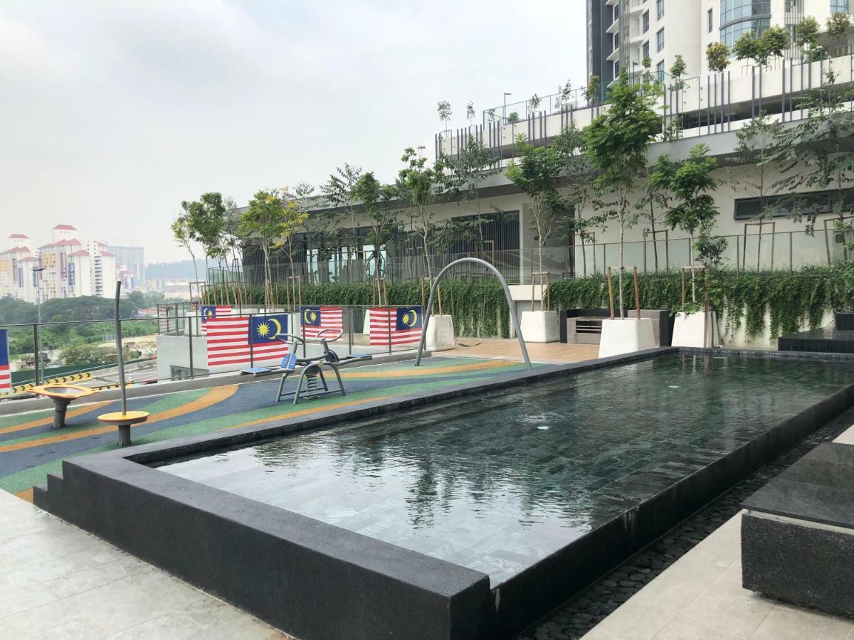 Vivo Suites By Subhome Kuala Lumpur Luaran gambar