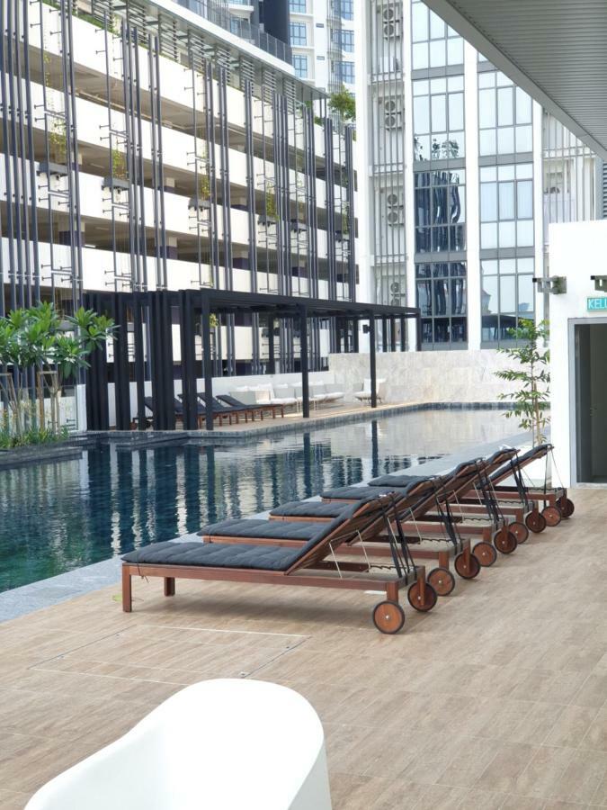 Vivo Suites By Subhome Kuala Lumpur Luaran gambar