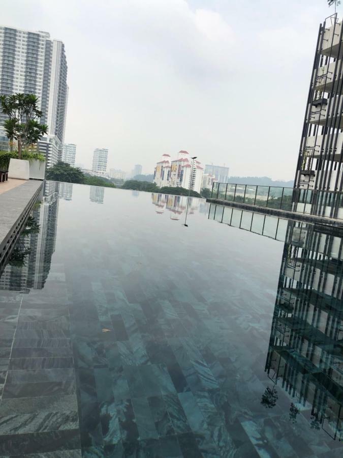 Vivo Suites By Subhome Kuala Lumpur Luaran gambar