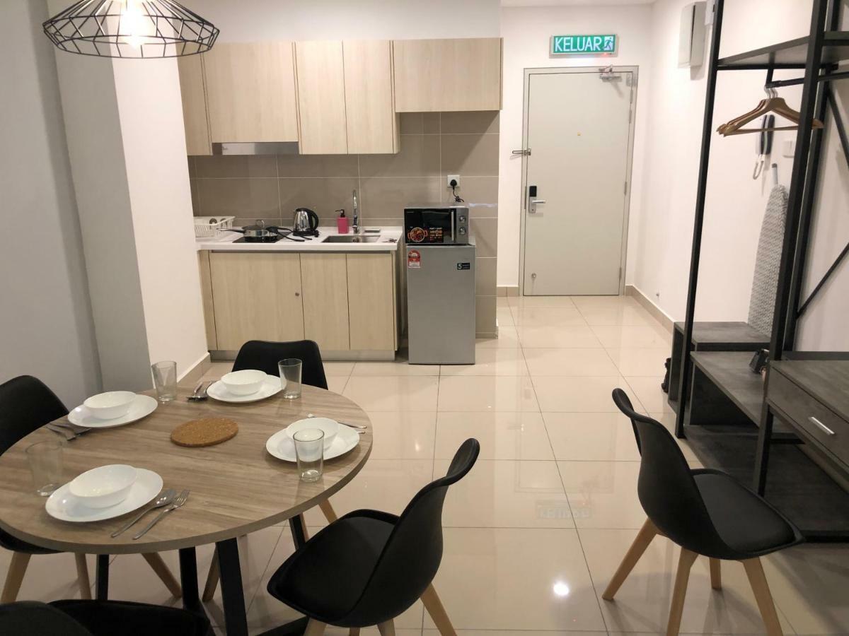 Vivo Suites By Subhome Kuala Lumpur Luaran gambar