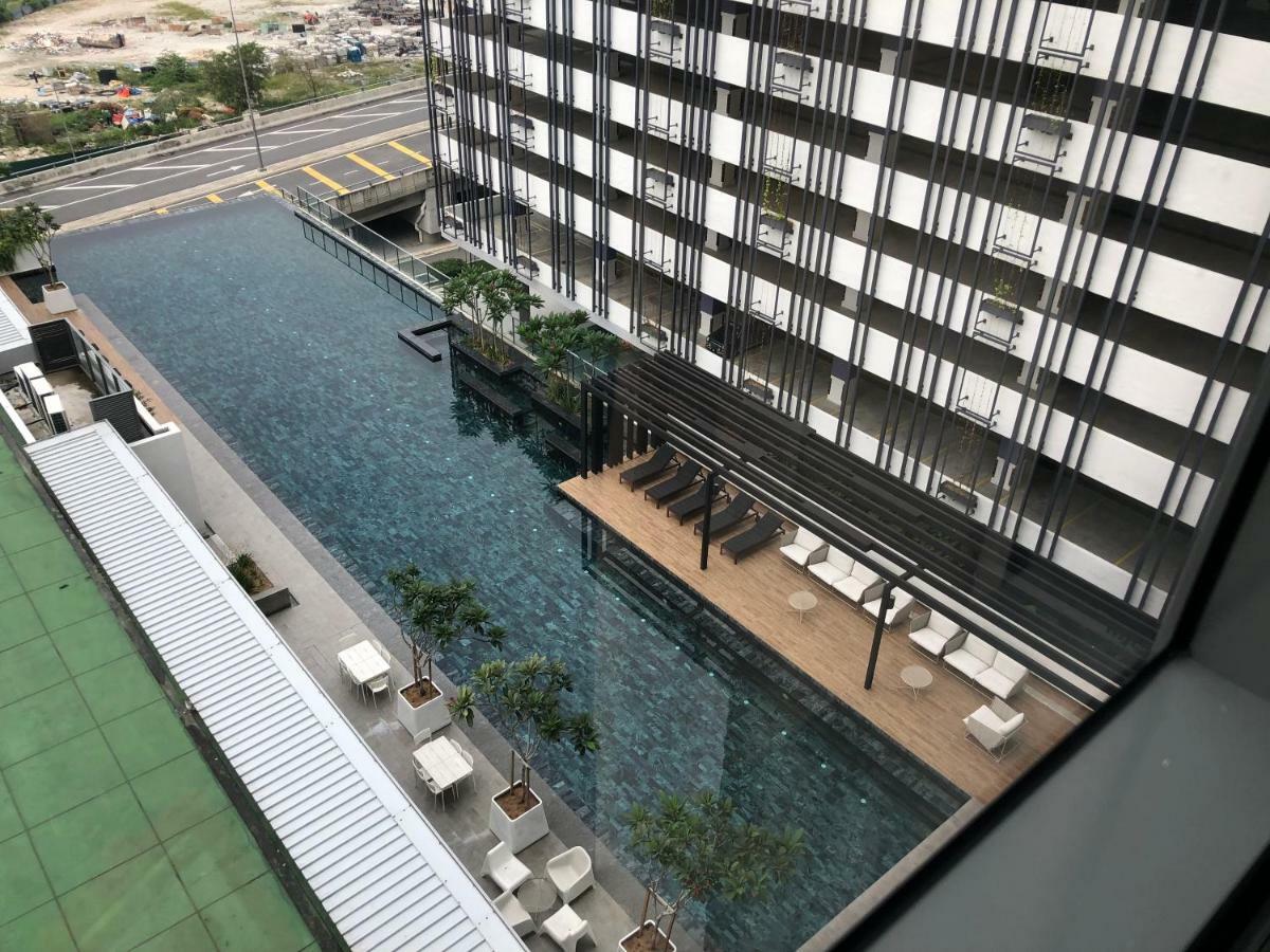 Vivo Suites By Subhome Kuala Lumpur Luaran gambar
