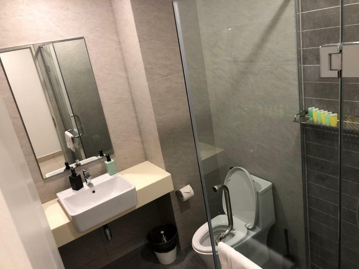 Vivo Suites By Subhome Kuala Lumpur Luaran gambar